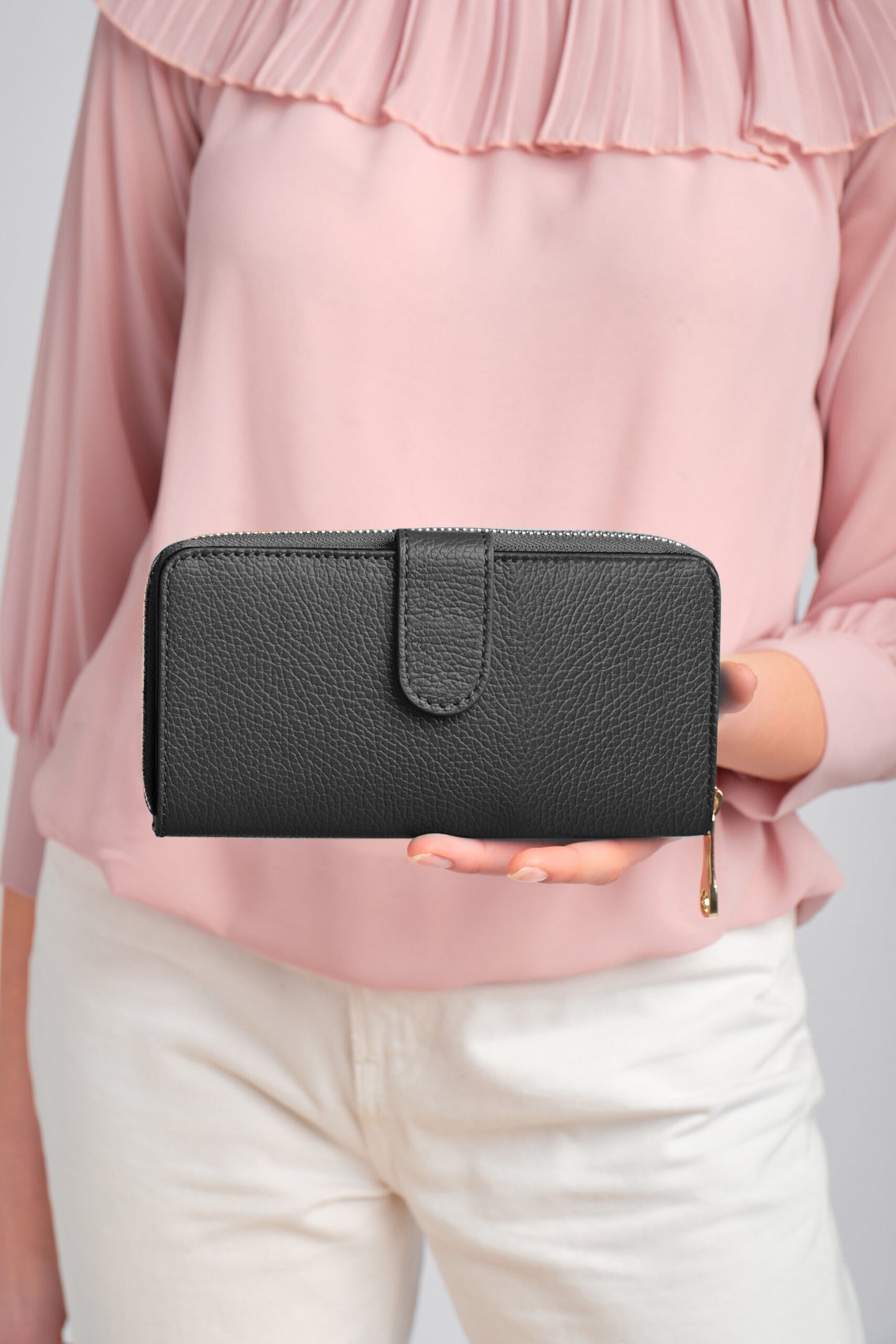 Eva Large Black Italian Leather wallet by LA LUPA