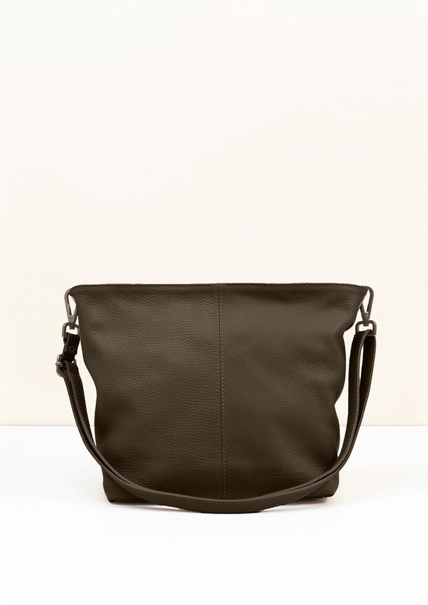 Lola Crossbody Dark Chocolate