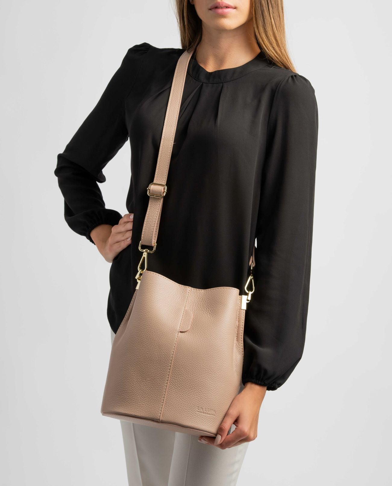 Livia Blush Crossbody Italian Leather handbag from LA LUPA / Model view